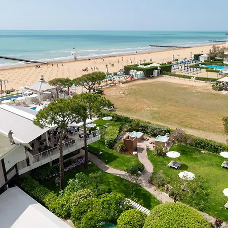 Hotel Carlton 4*