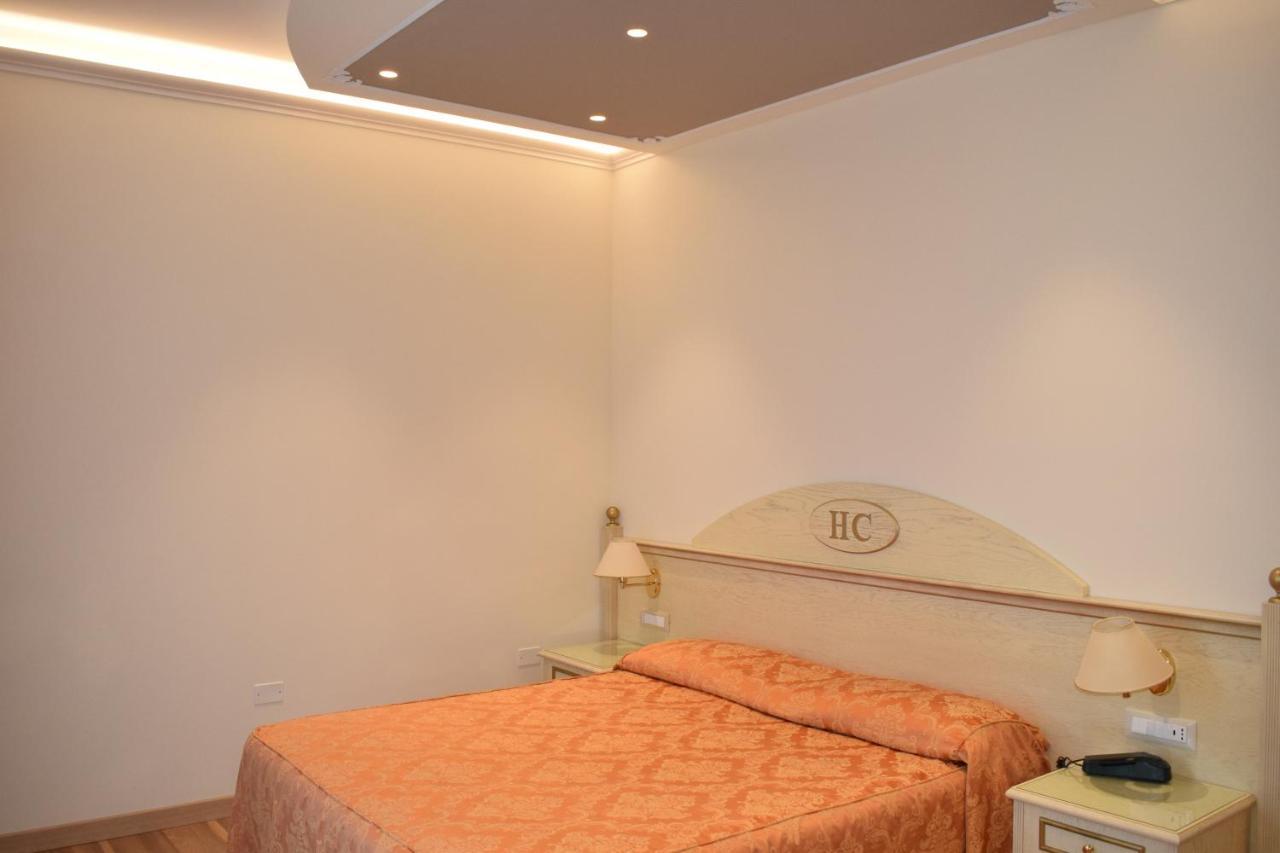 Carlton Hotel 4*