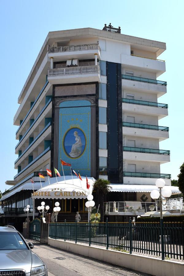Hotel Carlton