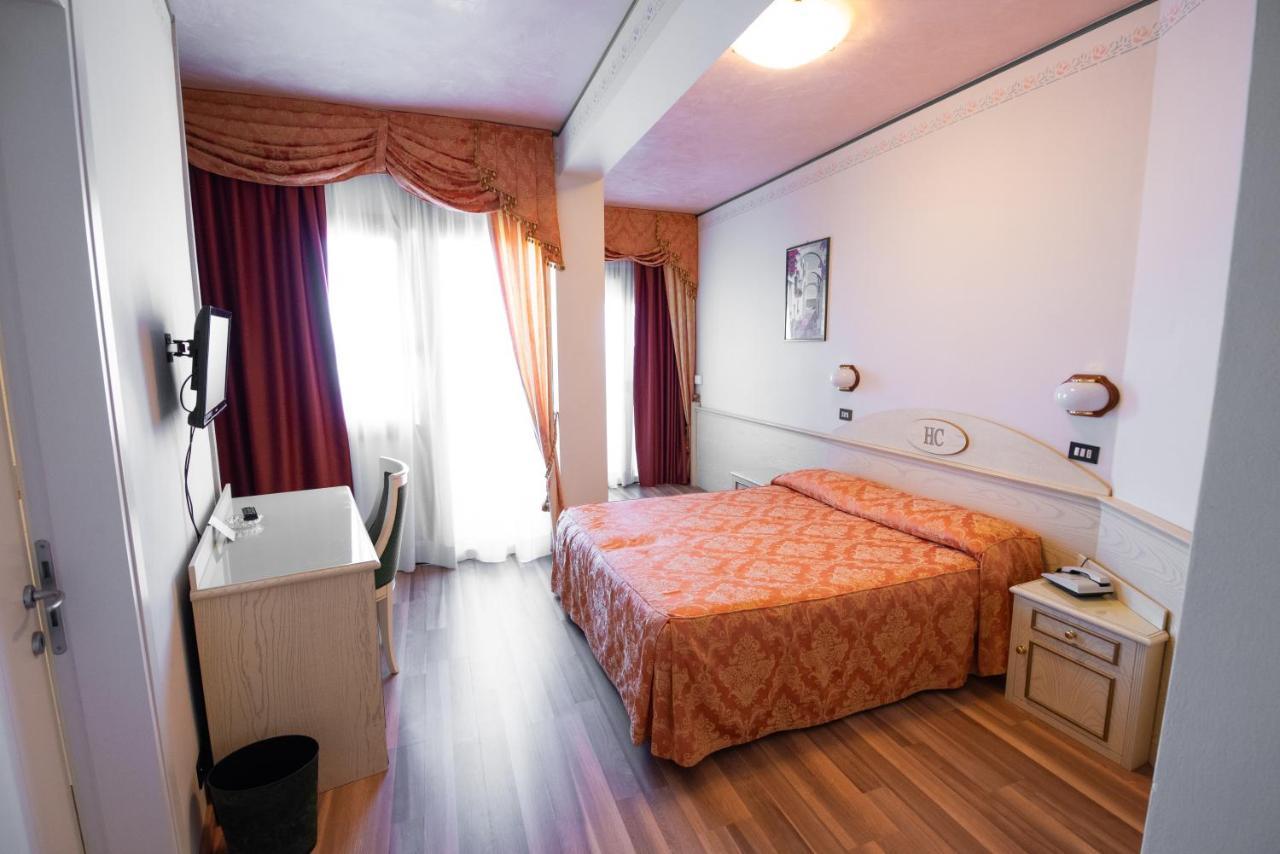 Hotel Carlton