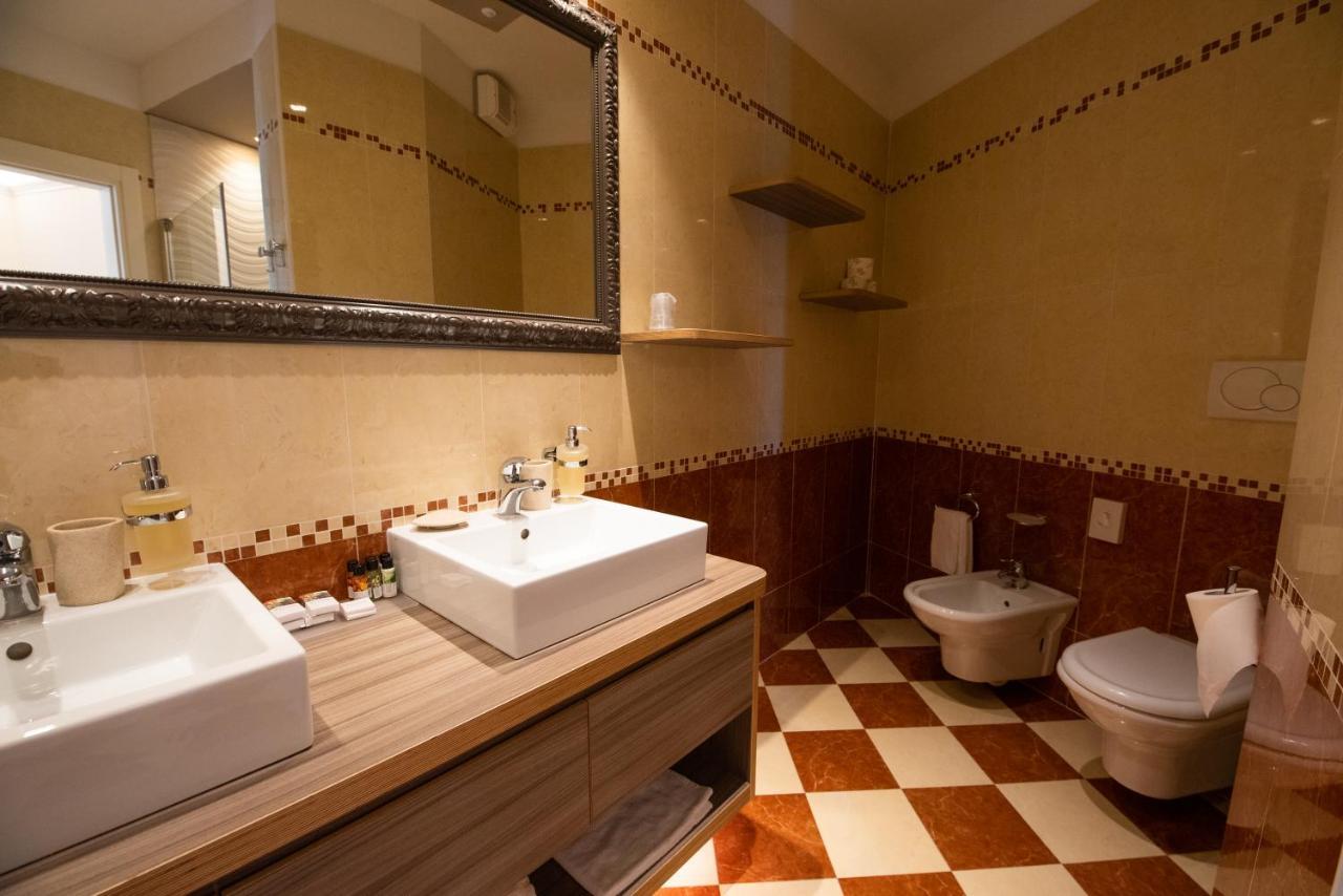 Hotel Carlton 4*