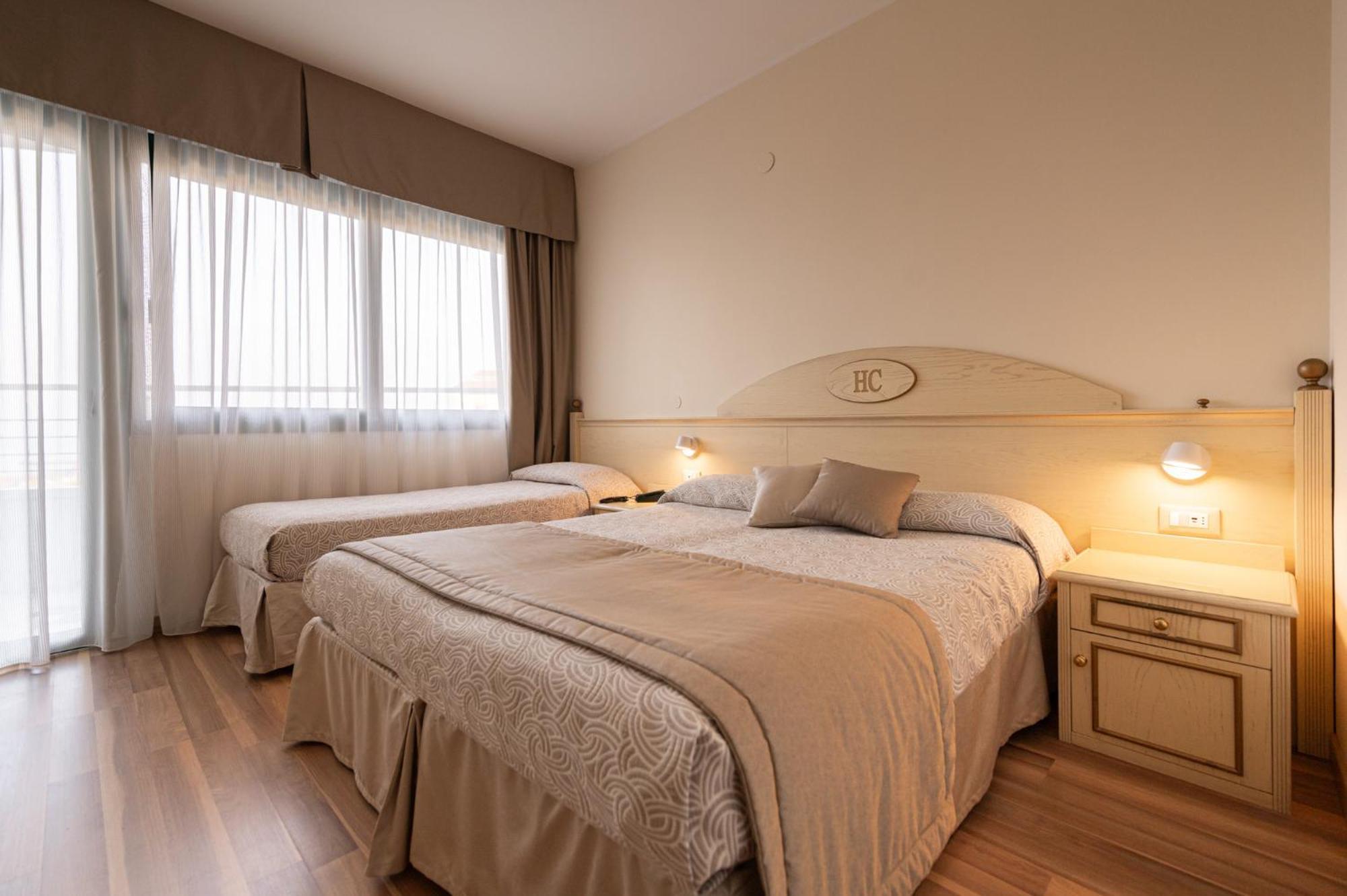 Carlton Hotel 4*